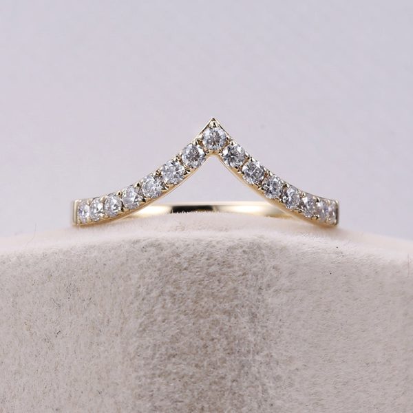 15 Stone Round Diamond Half Eternity Heart Shaped Gold Band | .3975 ct on Sale