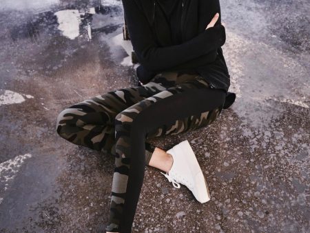 Urban Classics - Ladies Stripe Woodcamo Black - Leggings Hot on Sale